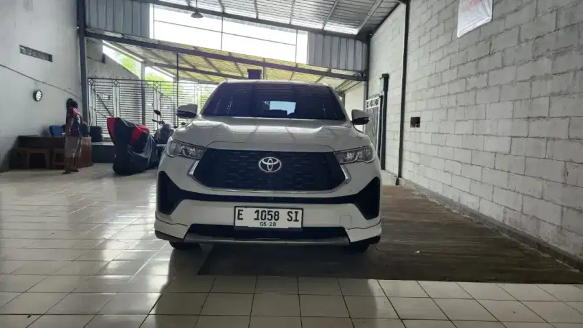 Innova zenix V Hybrid Modelista 2023