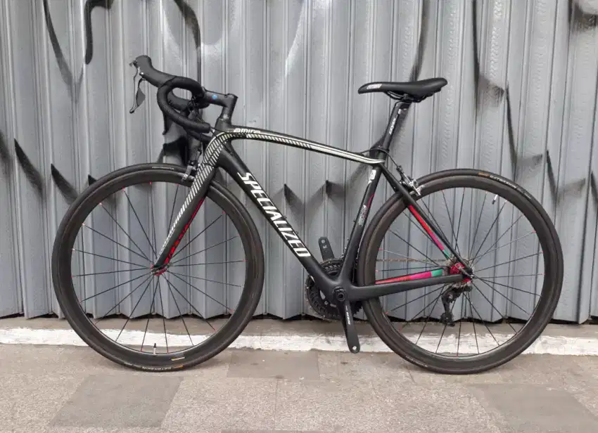 Dijual sepeda Roadbike SPECIALIZED AMIRA