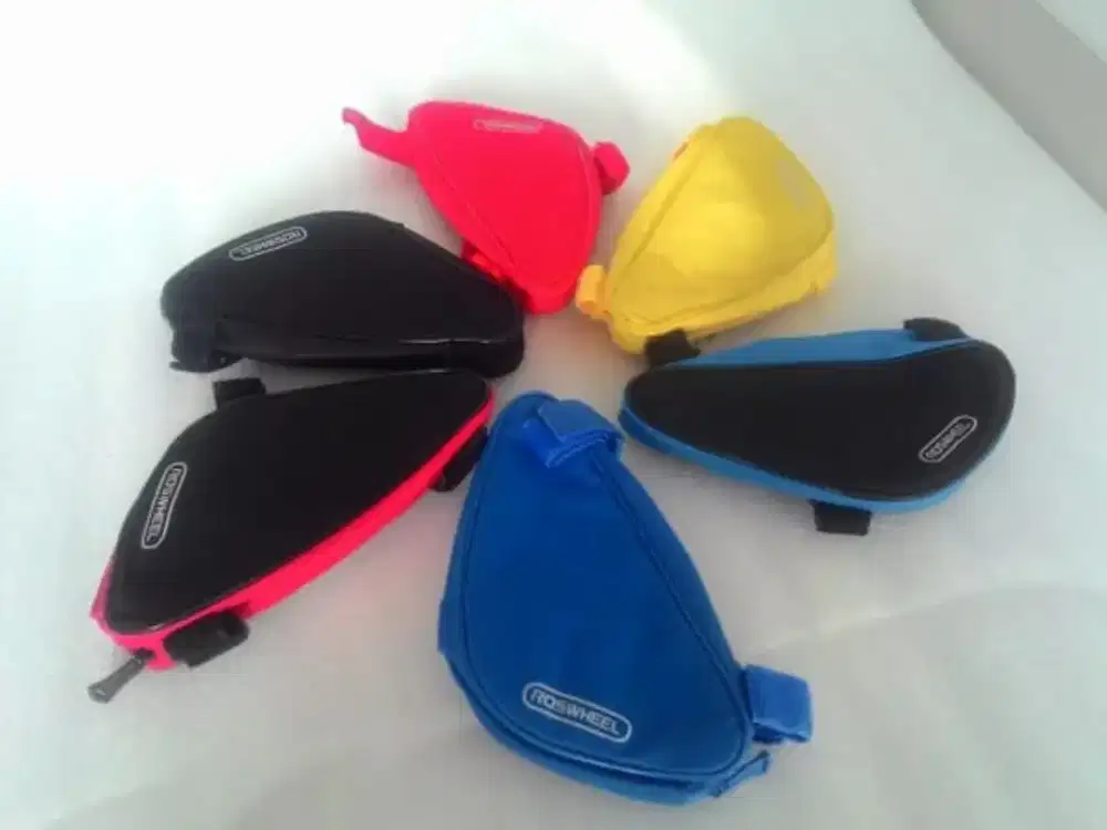 Roswheel 12657 frame bag segitiga