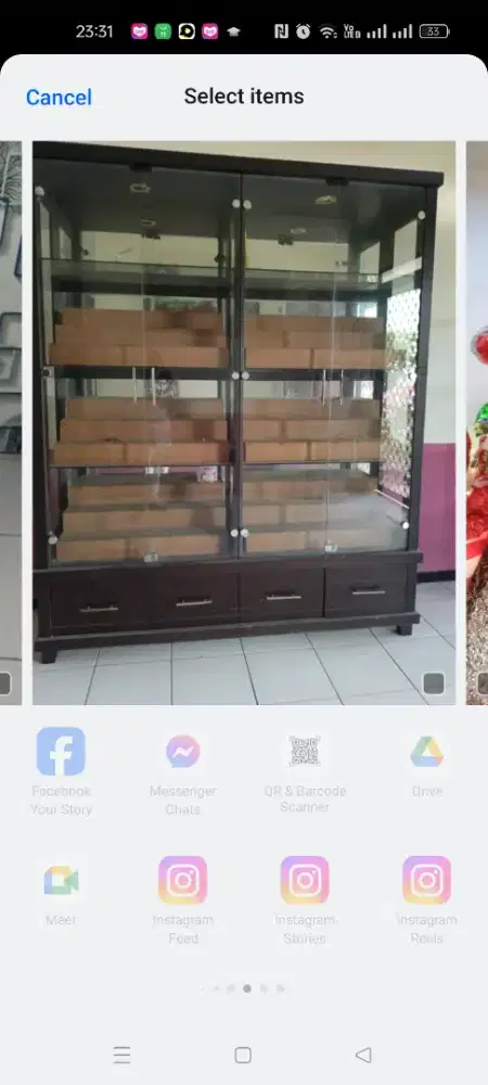 Lemari pajang murah meriah