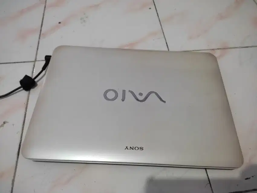 Jual laptop bekas merk Sony vaio