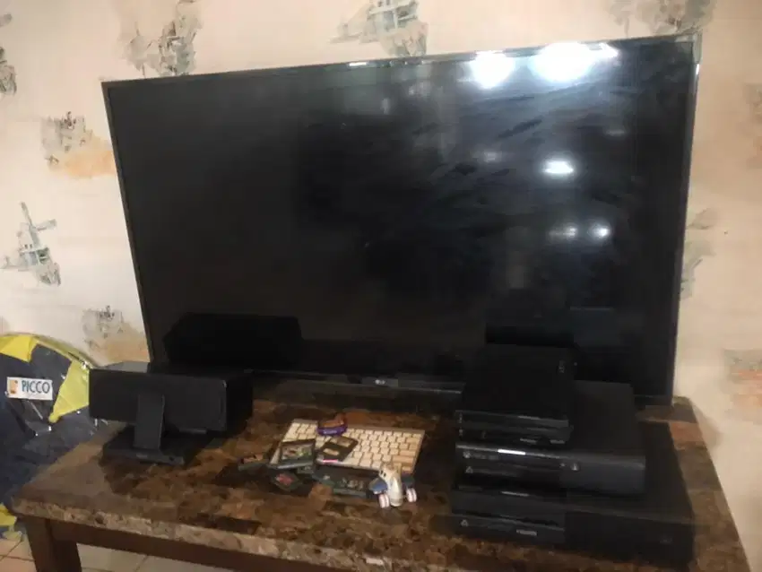 Tv LG Lcd pecah