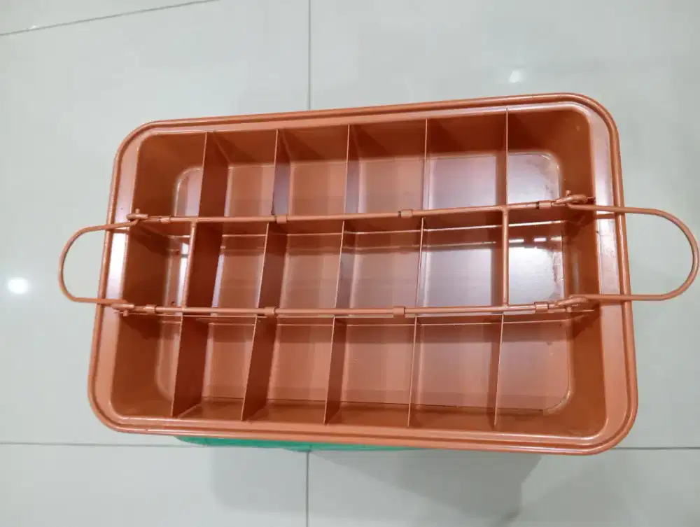 LOYANG SEKAT BOLU MERK SIGNORA ANTI LE