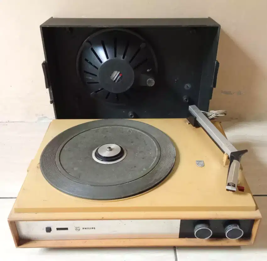 turntable philips