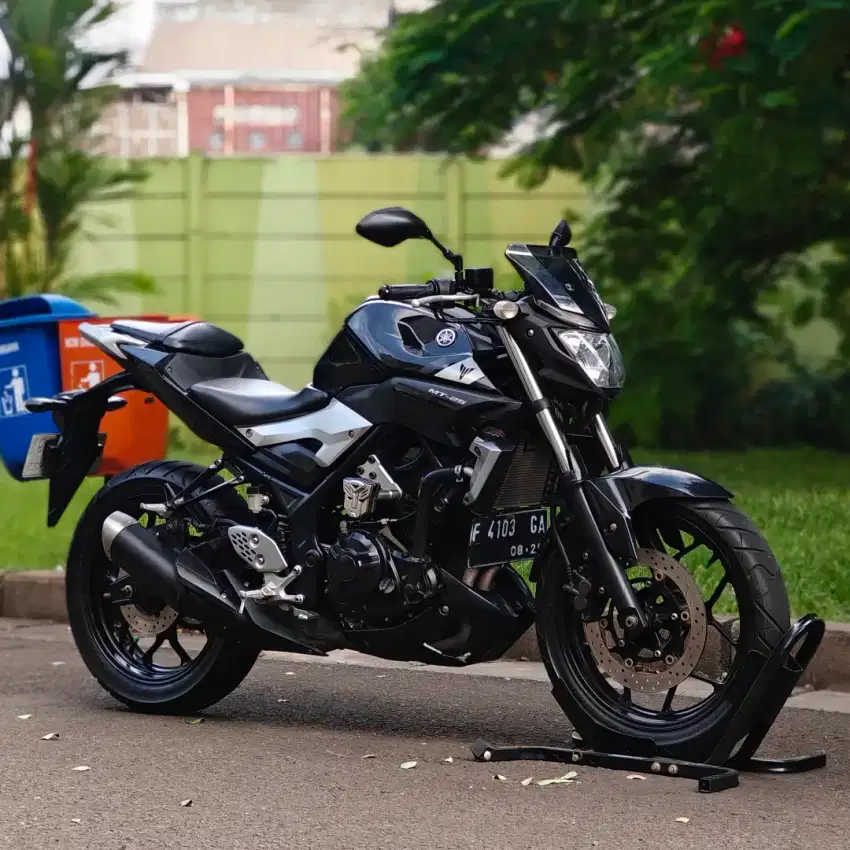 YAMAHA MT25 NIK 2015 HITAM PAJAK ON MULUS PISAN!