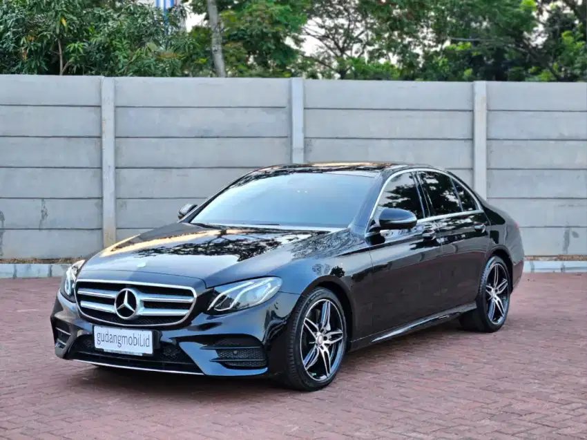 LOW ODO Mercedes-benz E300AMG 2018