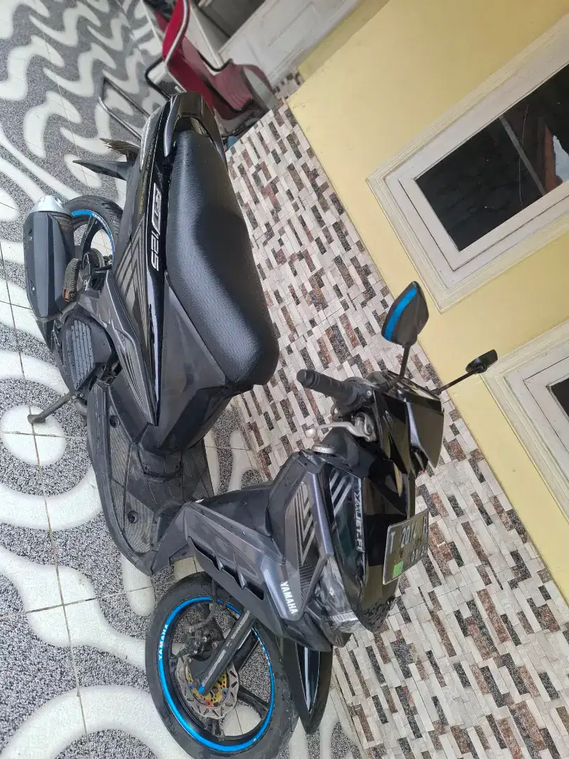 Yamaha Xeon GT hitam