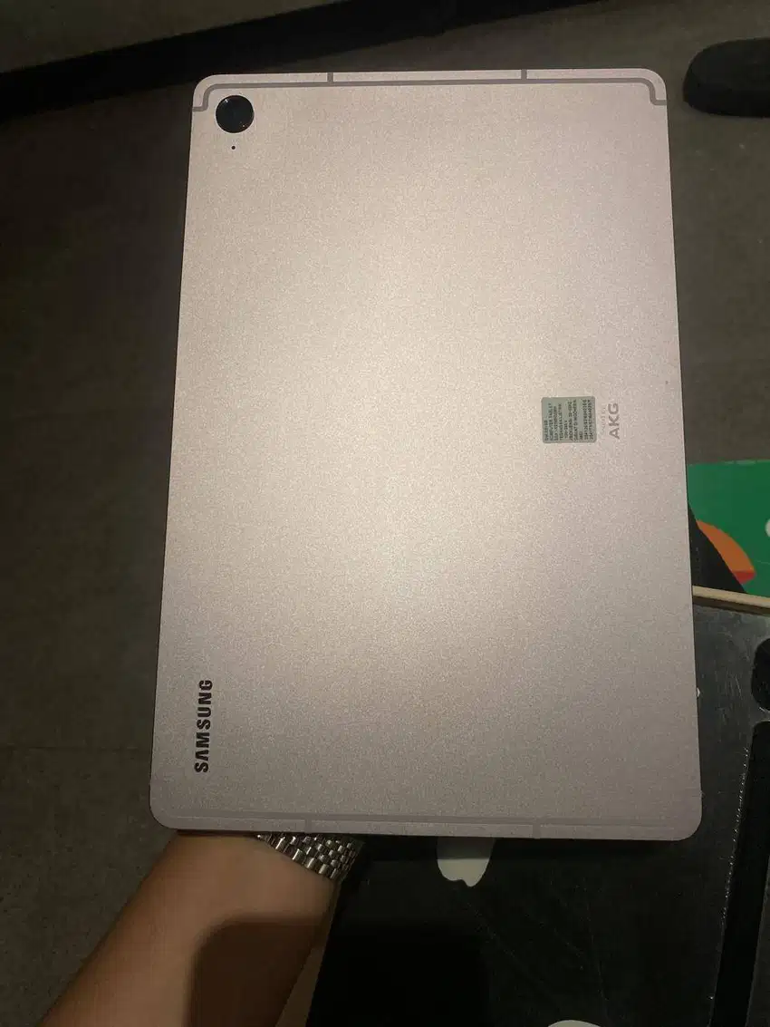 Samsung tab s9 fe 6/128 2024