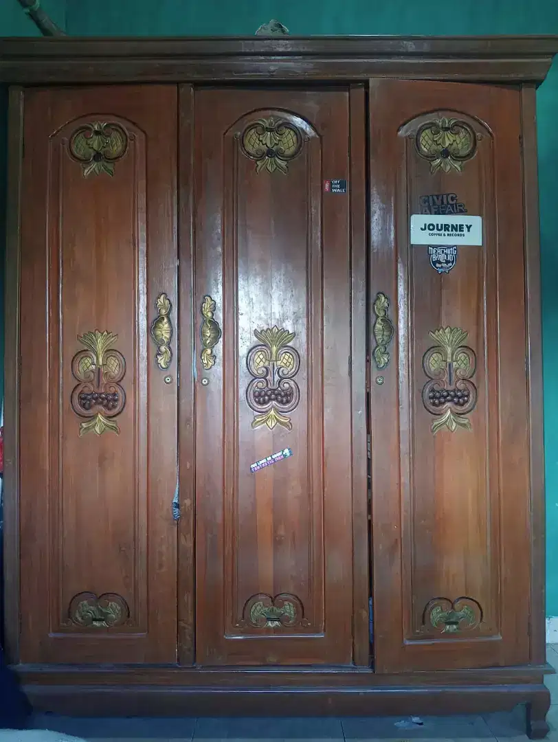 Lemari pakaian nanas 3 pintu kayu jati asli