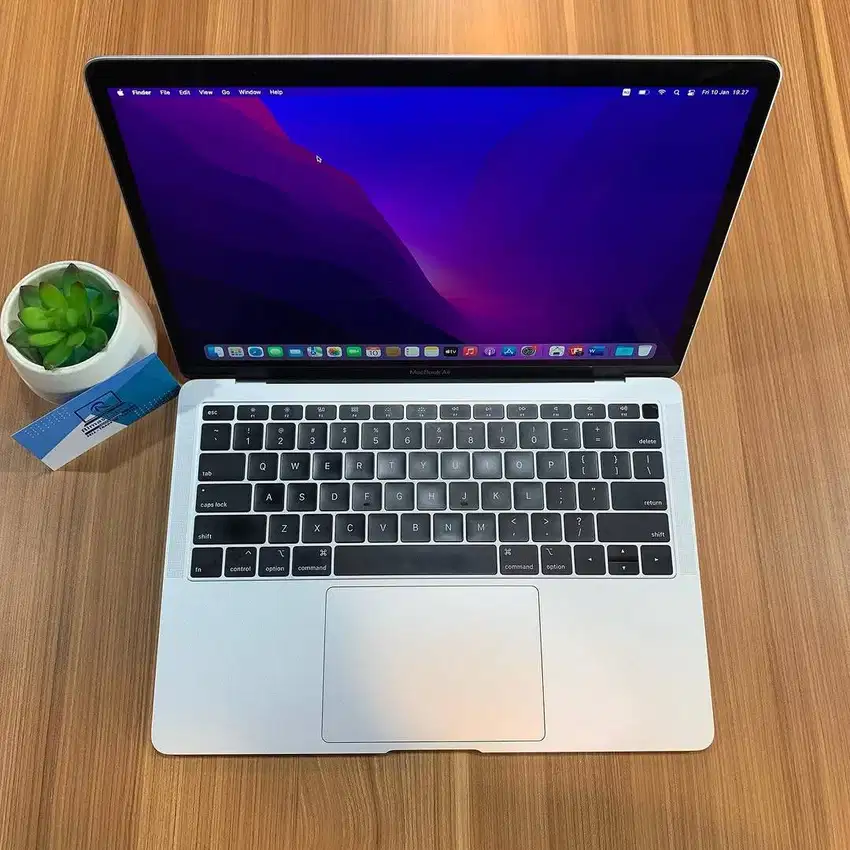 MACBOOK AIR 2018 CORE i5 RAM 8GB SSD 128GB SECOND/BEKAS