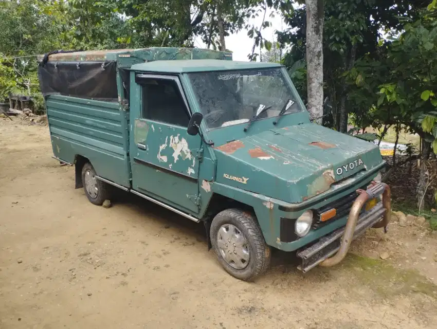 Toyota kijang kf 10 buaya