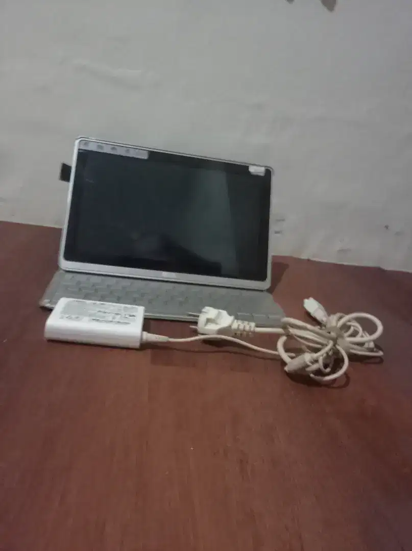 Acer Aspire P3 Ram 4GB SSD 64GB