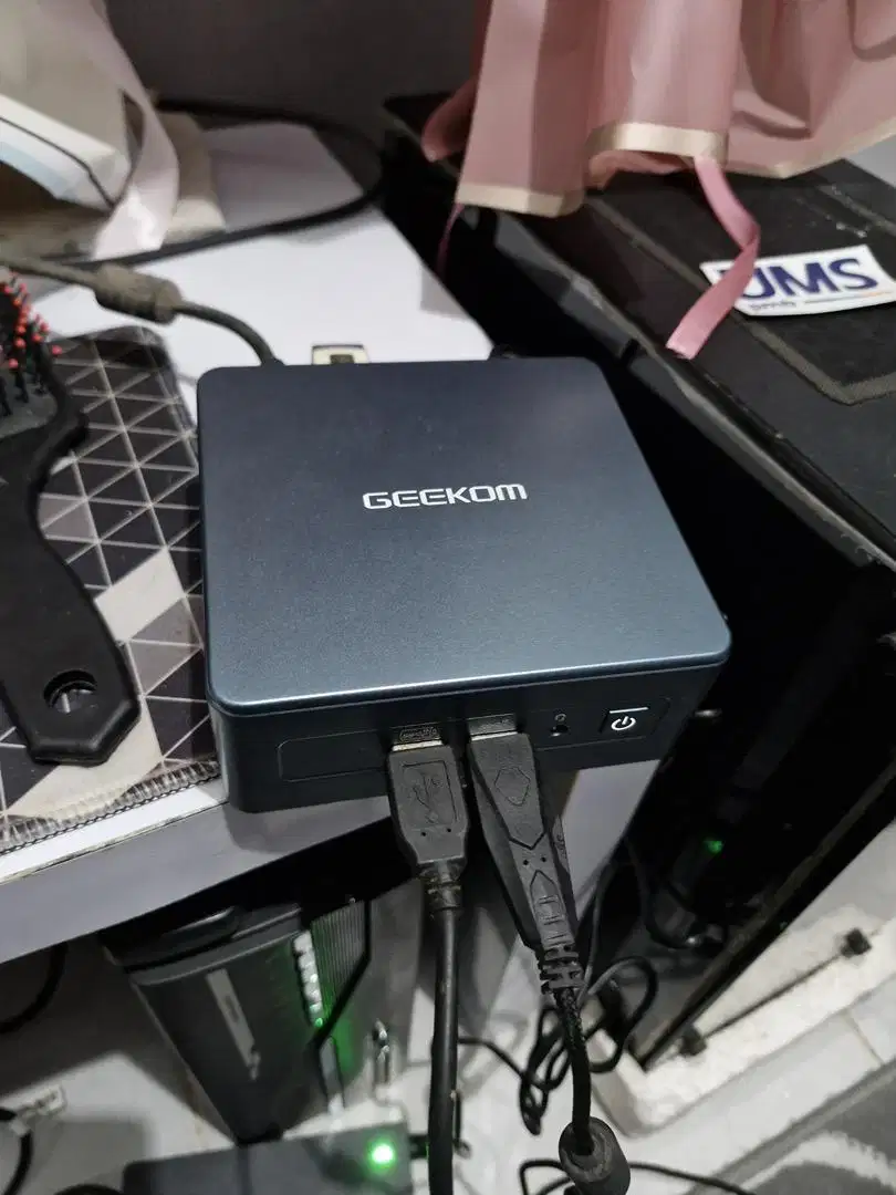 Mini PC Geekom Mini IT13 intel core i9 generasi 13 ram 64g ssd 2 tb