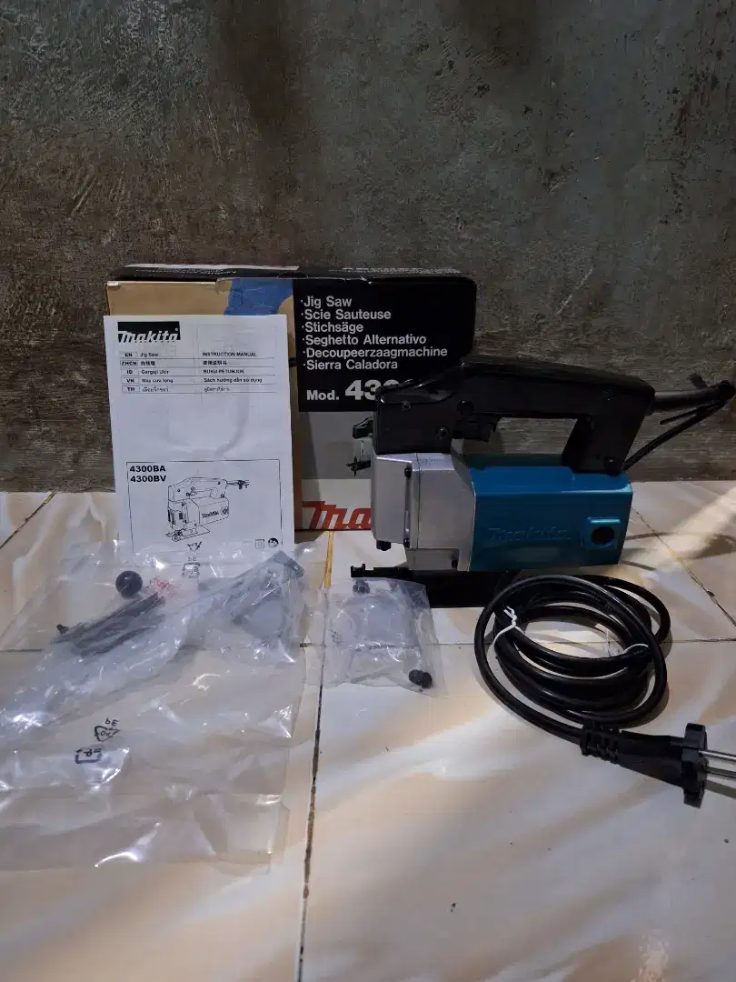 Mesin jigsaw makita Mod.4300BV