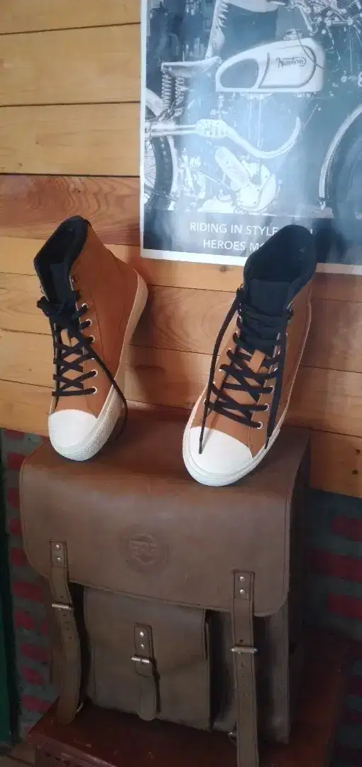 Boots sneaker custom kulit asli