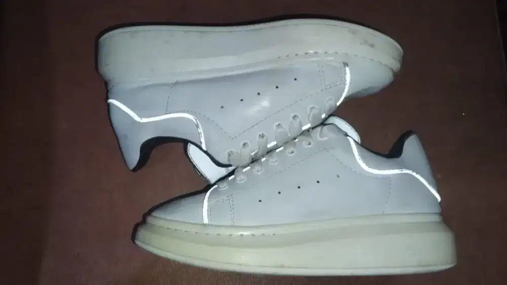 Sepatu Unisex Alexander Mcqueen Size 36