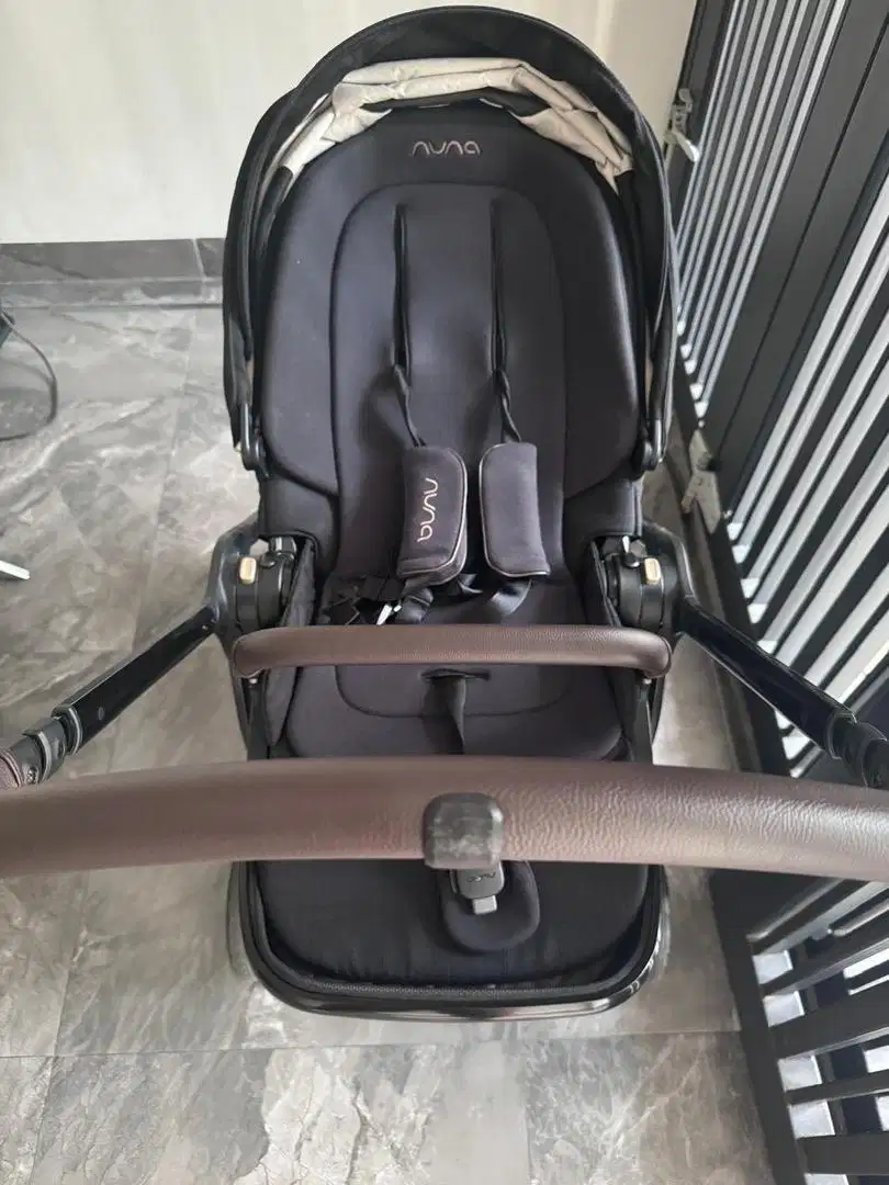 stroller nuna triv next