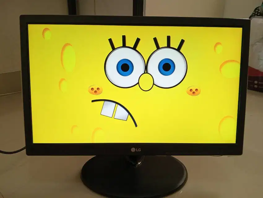 Monitor LED LG 19M38A 19 inch (second seperti baru)