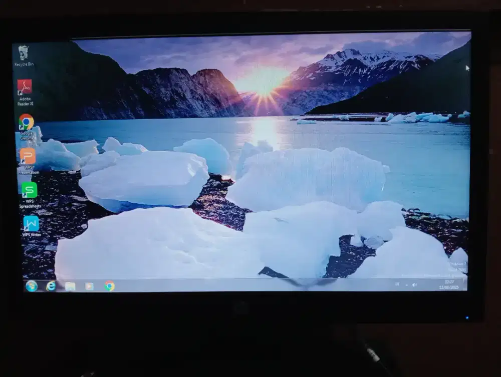 Monitor Komputer LED V194 19 inc Hp  like new