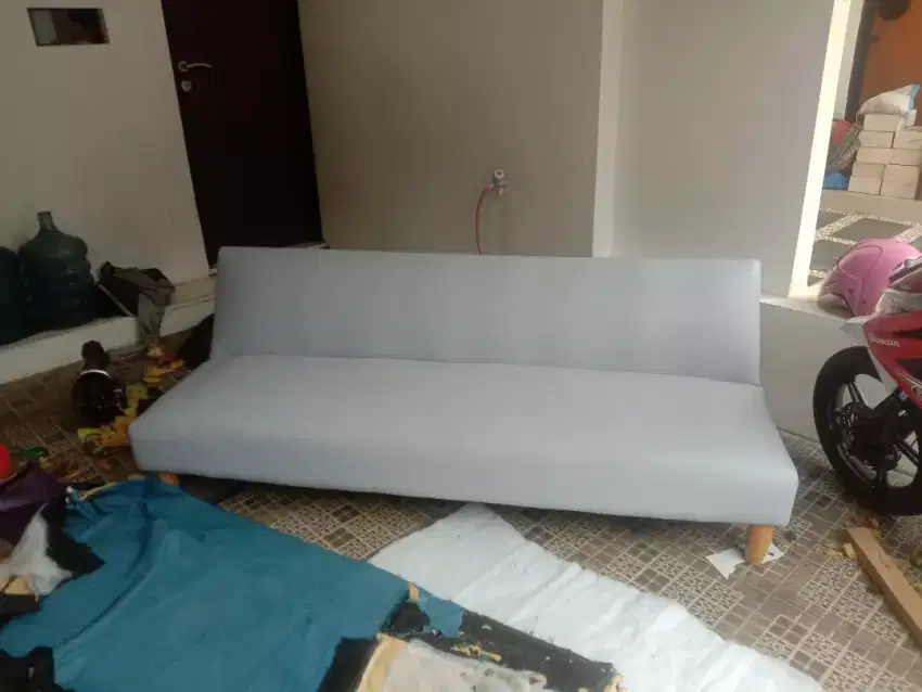 Melayani servis sofa panggilan
