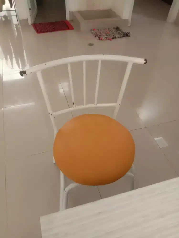 Melayani servis sofa panggilan