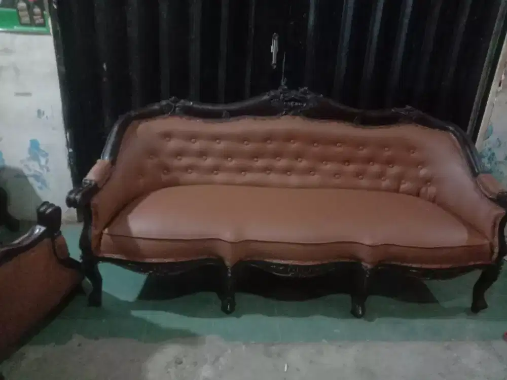 Melayani servis sofa panggilan