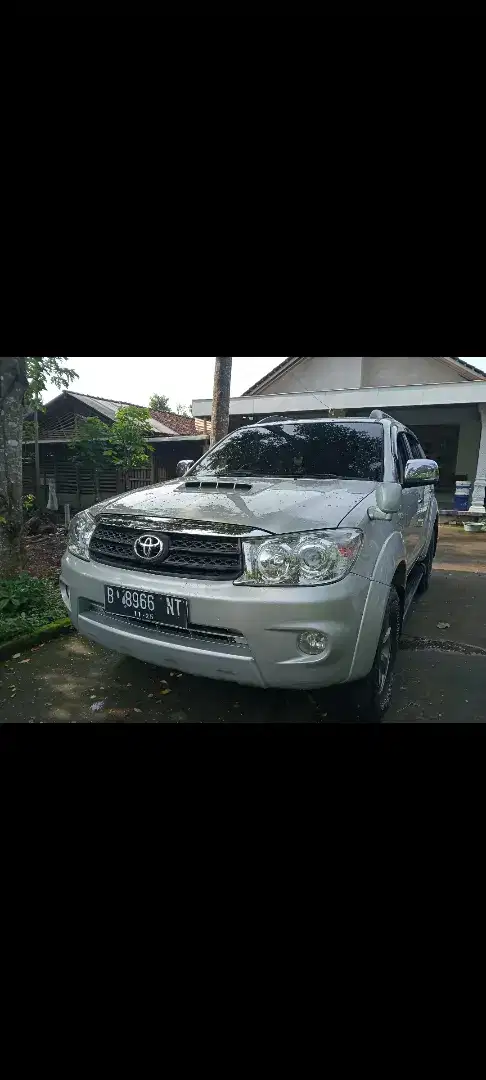 Toyota Fortuner full ori