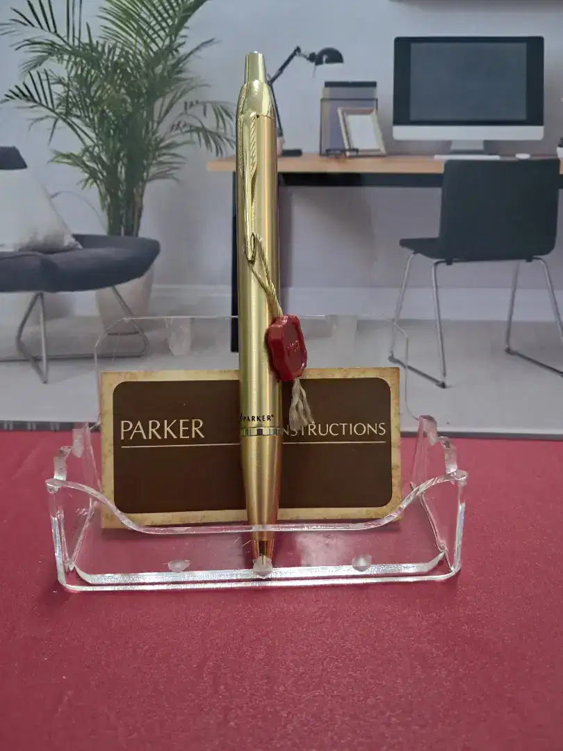 Parker IM Gold Brushed GT Ballpoint Premium pen