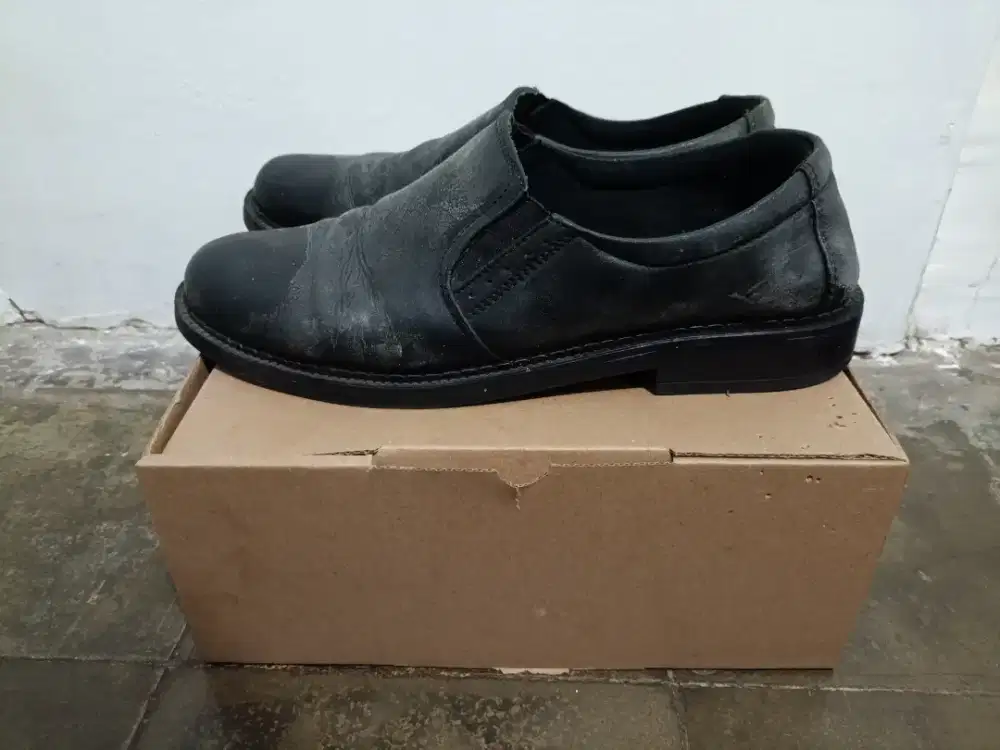Sepatu Kulit ALFINO, Hitam