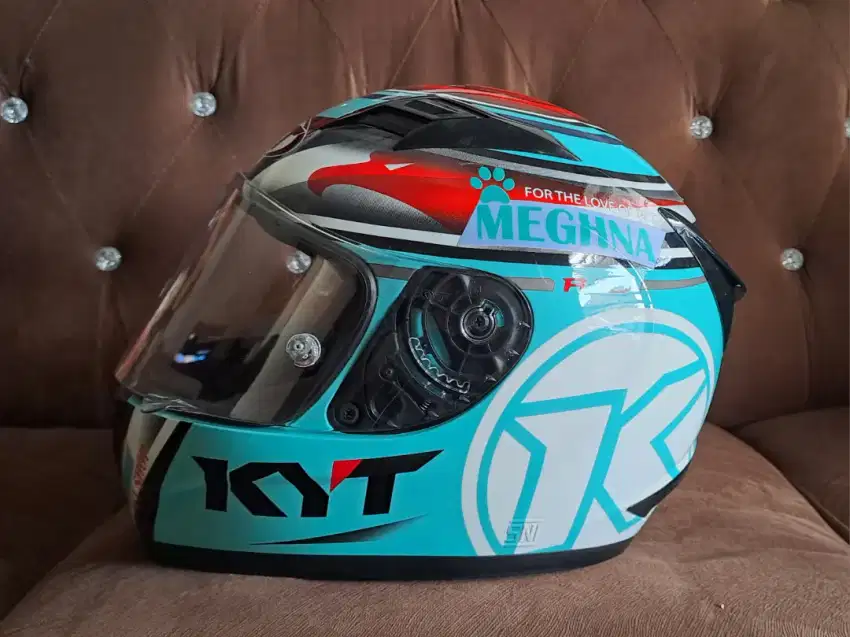 Helm Full Face KYT R10