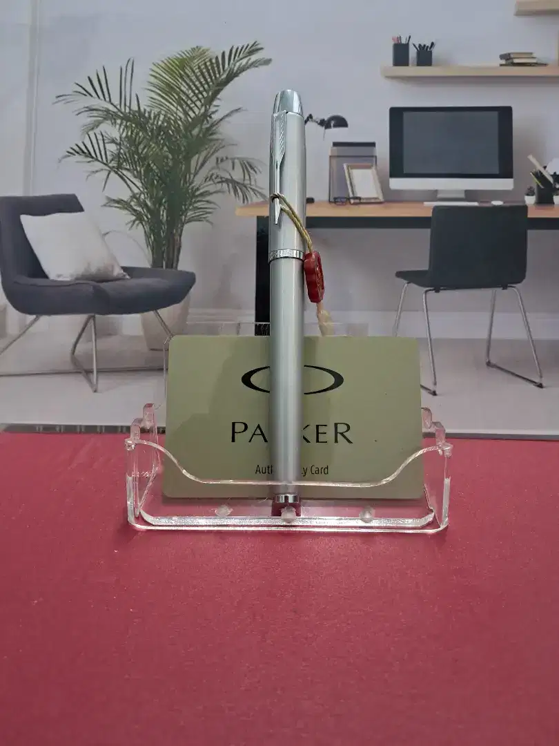 Parker
IM Silver CT premium Rollerball Pen (S0856370)