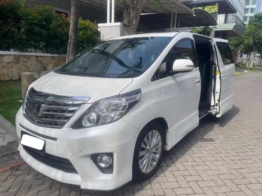 Toyota alphard thn 2014 sc premium builup