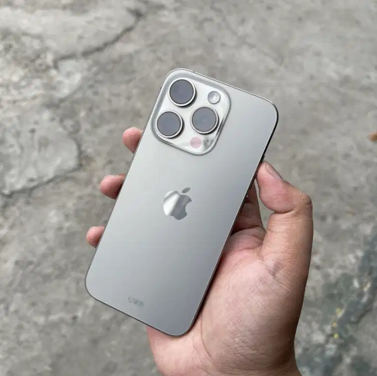 iphone 15 pro 256 beacukai atau ibox pro langsung COD