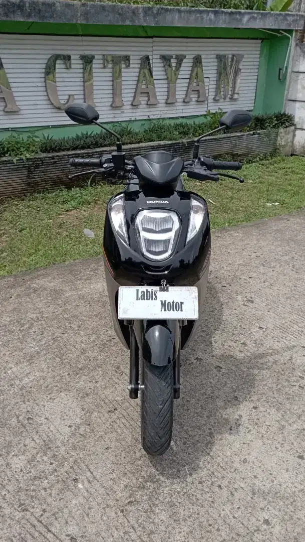 Nia:GENIO DP 1,6JT PLAT F KOTA PAJAK HIDUP