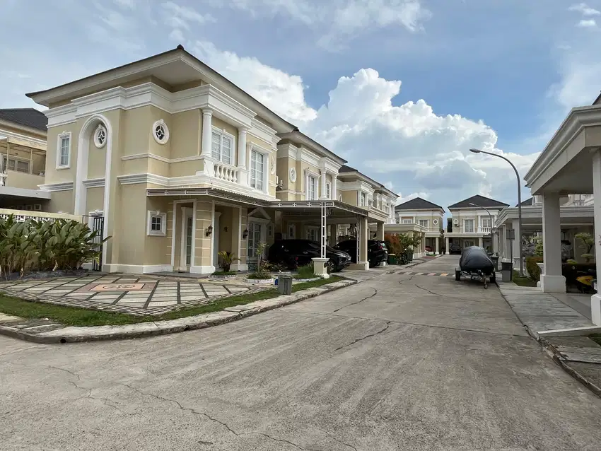 DIJUAL RUMAH MEWAH CLUSTER CASSANDRA OPI JAKABARING PALEMBANG