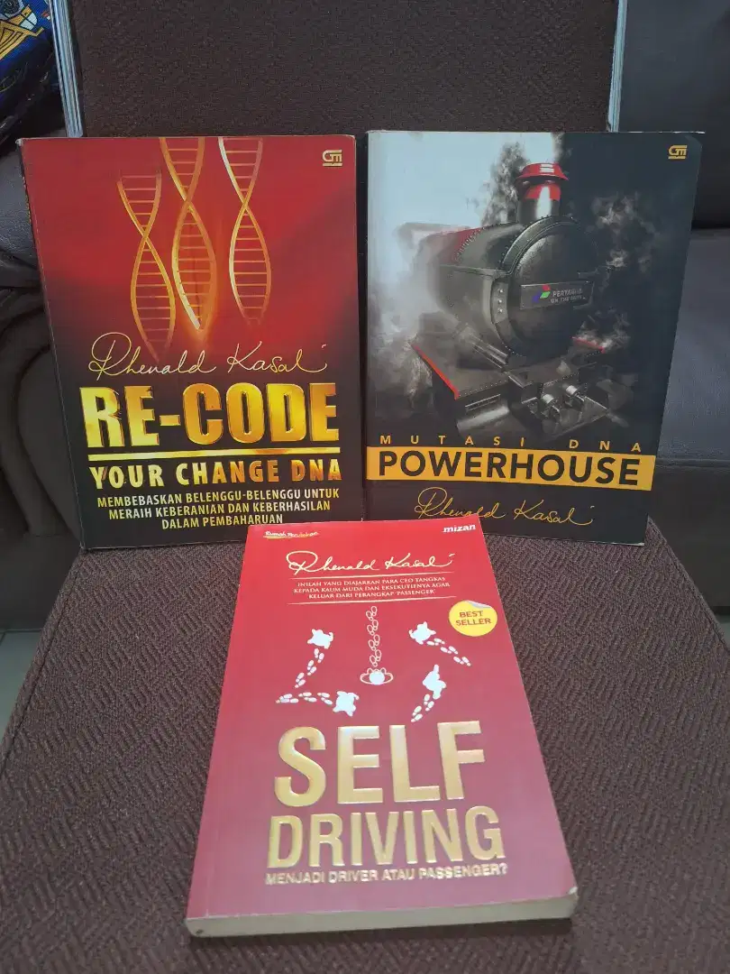 Buku Manajemen (Re-Code, Mutasi DNA, Self Driving)