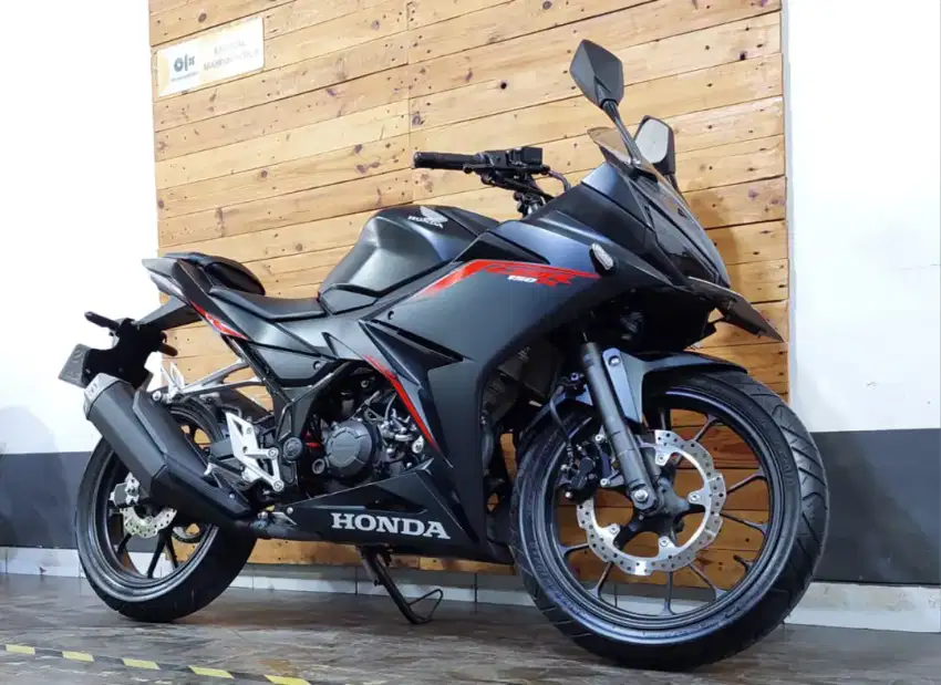 HONDA CBR 150 R 2020 JARANG ADA LOW KM