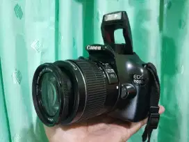 Kamera dslr Canon 1100D