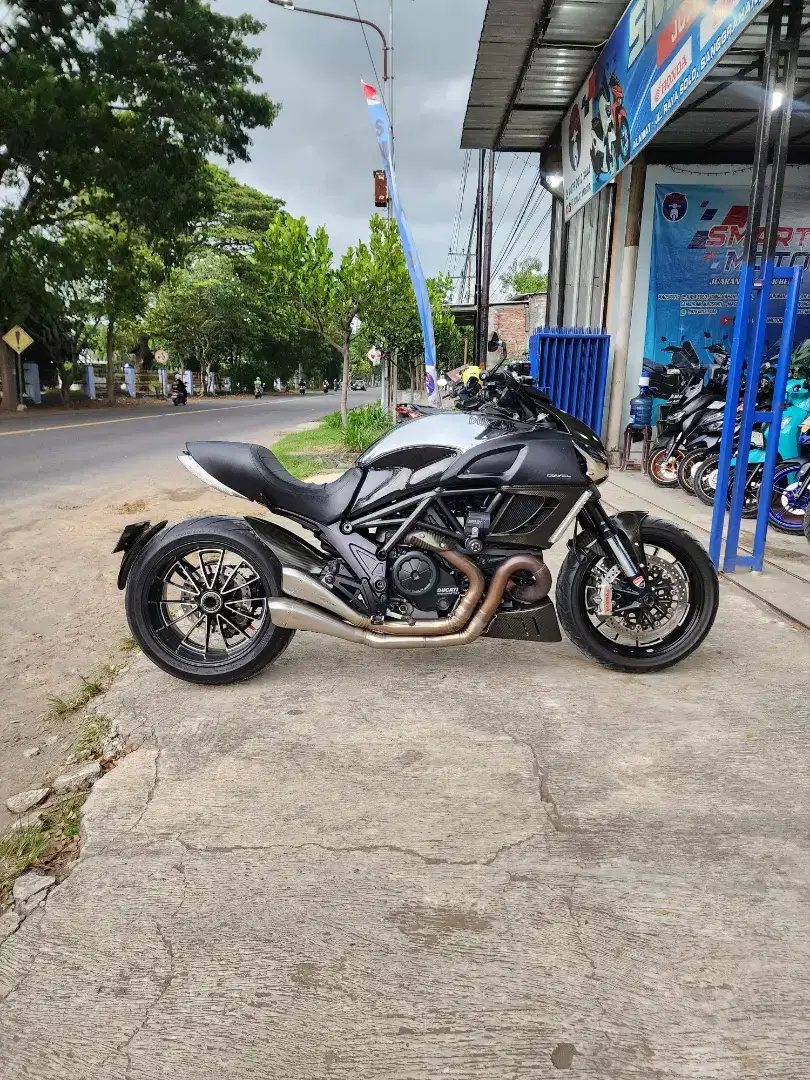 Ducati diavel Cromo 2013