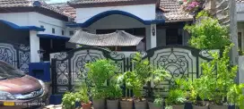 Jual Rumah Semampir Tengah
