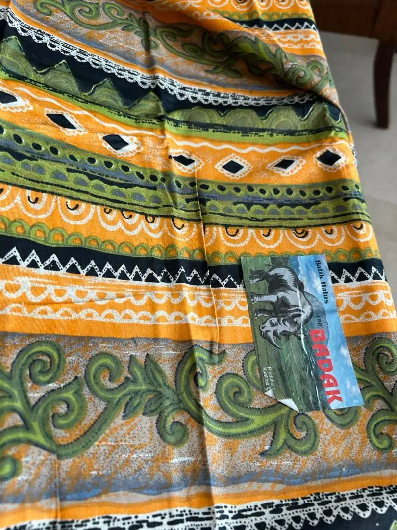 Batik kuno Badak