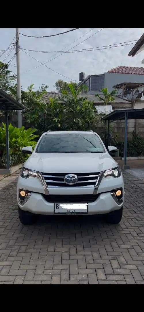 Fortuner VRZ 4x2 2017 LOW KM ANTIK