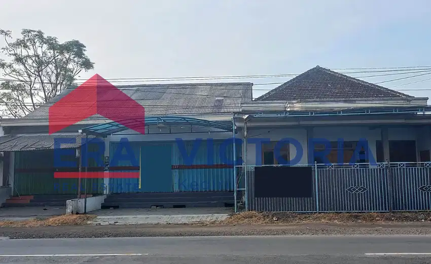 Dijual Rumah Beserta 2 Toko Di Raya Kediri - Kertosono,