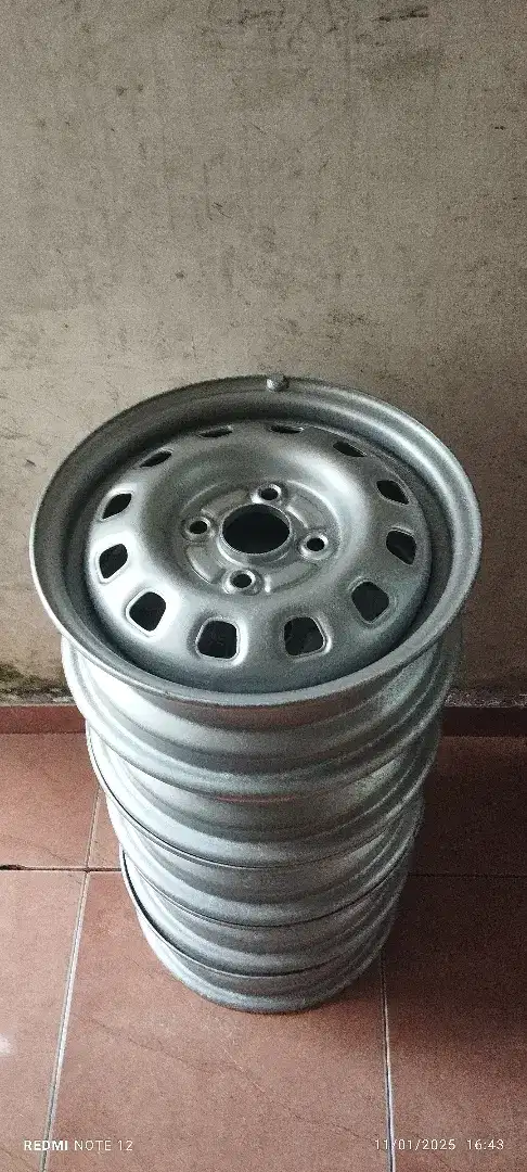 Velg kaleng selbo R13 pcd 100