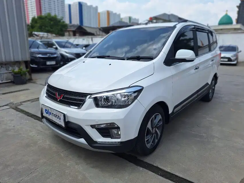 Pajak Panjang - Wuling Confero S 1.5 L Lux Plus Bensin-MT 2020