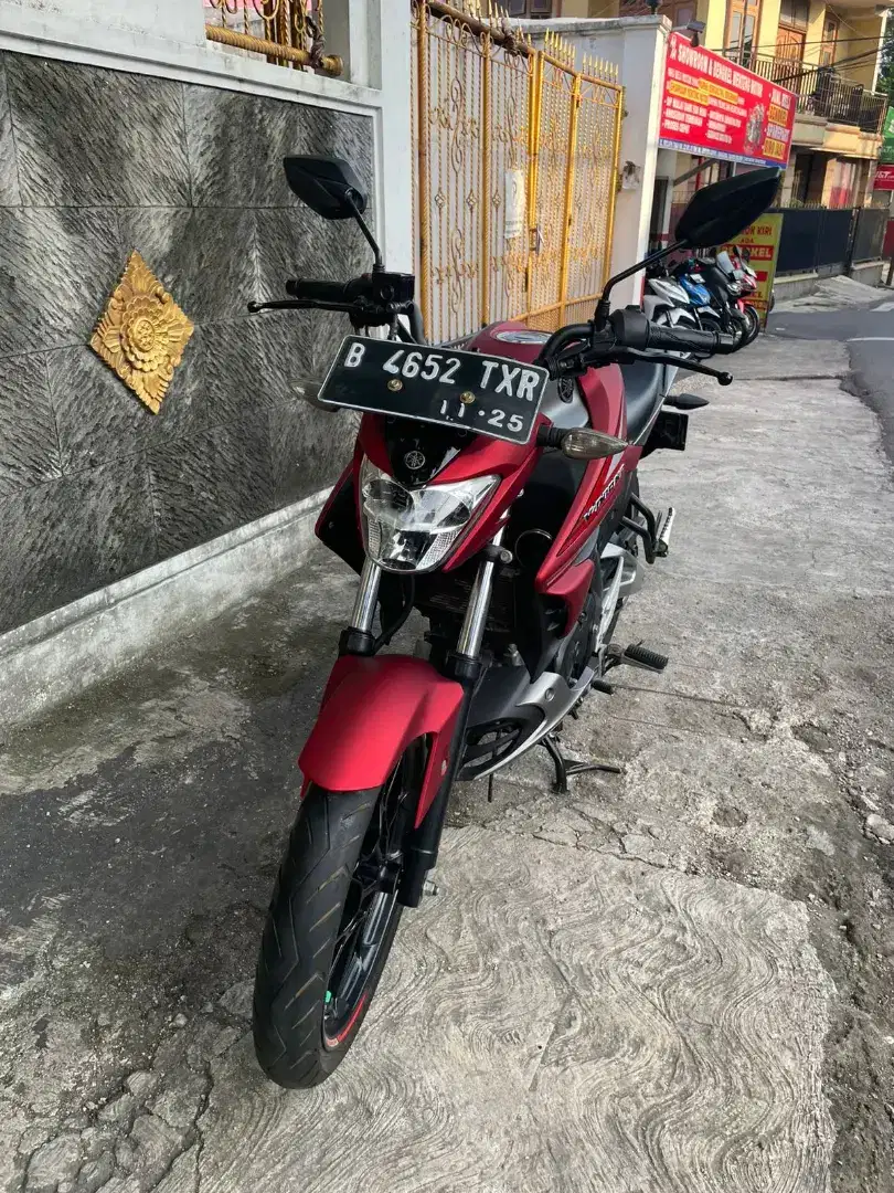 VIXION R 2019 MERAH DOVE CASH/CREDIT DP HANYA 500 PLAT JAKARTA TIMUR