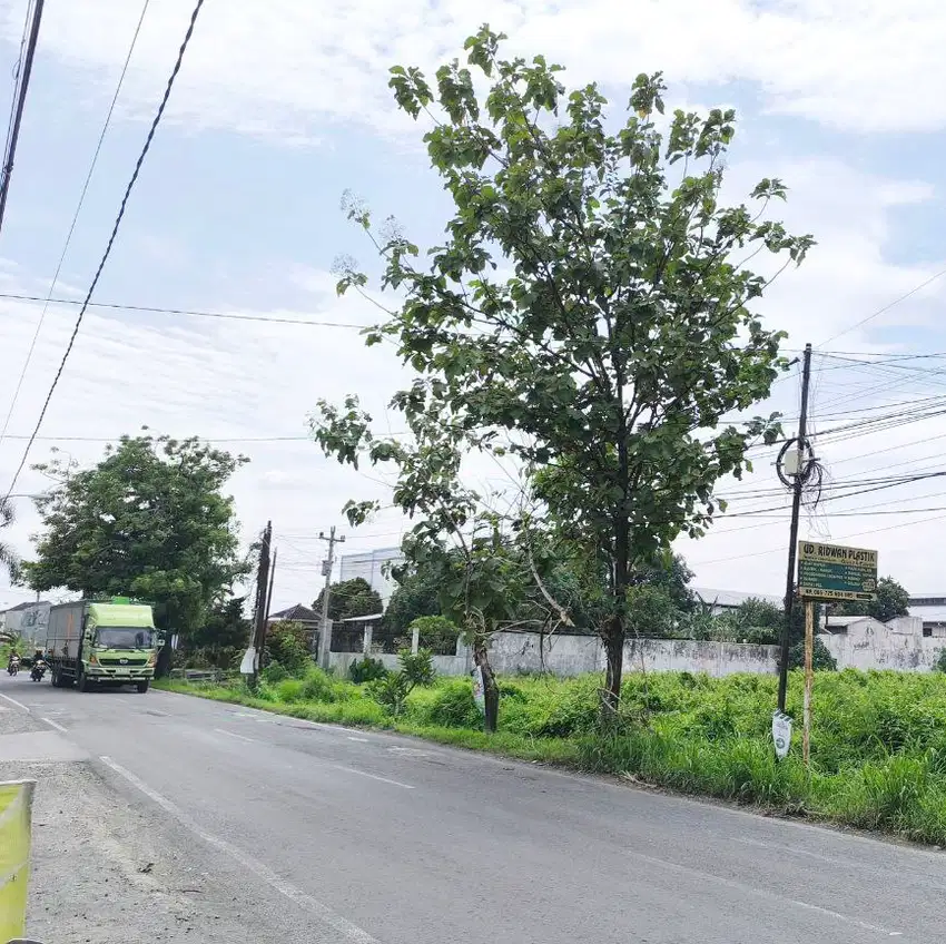 Tanah murah pinggir jalan raya akses truck besar dekat pintu Tol