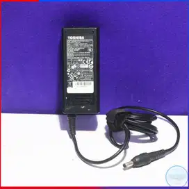 Charger Ces Toshiba Laptop Notebook Ready jg Merk Lain