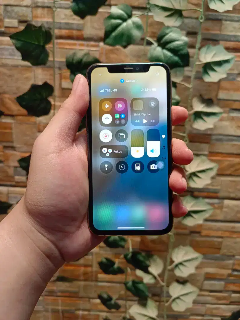 iPhone 11 Pro 64GB Gold Bea Cukai Murah