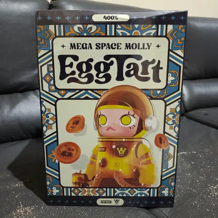 Boneka Mega Space Molly 400% Egg Tart